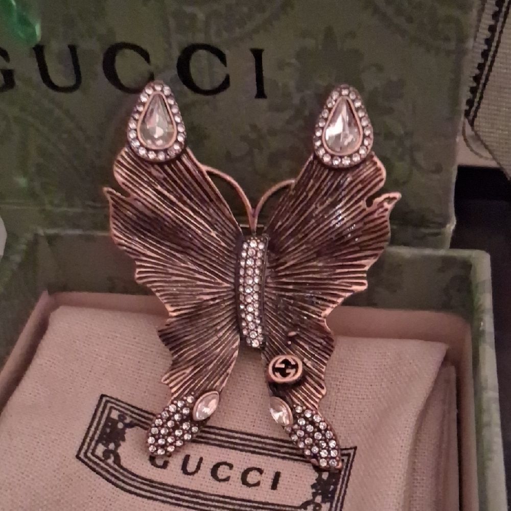 SOLD Gucci Gold and Silver Butterfly Brooch - Picture 4 of 14